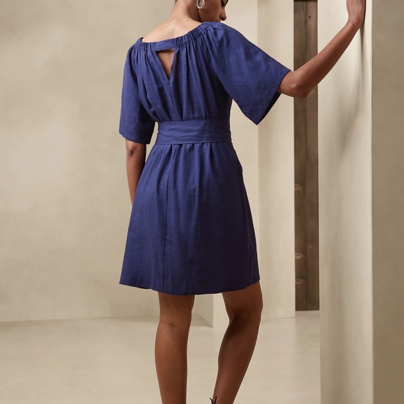 BANANA REPUBLIC MINI DRESS WHITE. - Picture 2 of 2